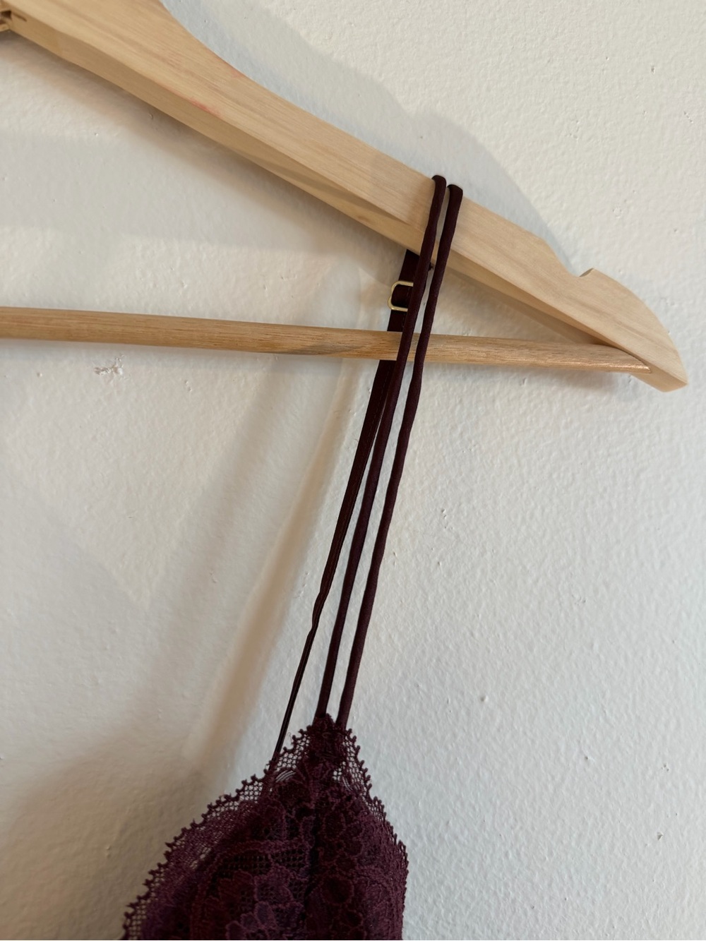 Abercrombie & Fitch Lace-Trim Satin Camisole - Picture 4 of 6